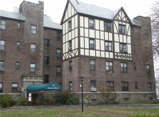 120 Stonelea Pl APT 1L, New Rochelle, NY 10801