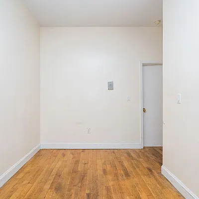 Rented by Nooklyn NYC LLC | media 20
