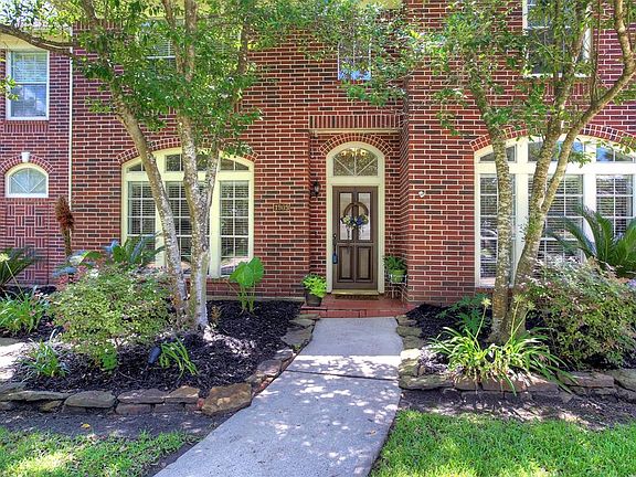 4th image of 1909 Hidden Cove Ct
