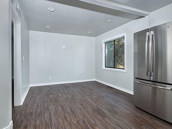 3rd image of 200 Prospect Ave