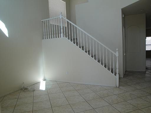 3rd image of 5974 Lamotte Ave