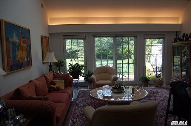 2nd image of 124 Pond View Dr