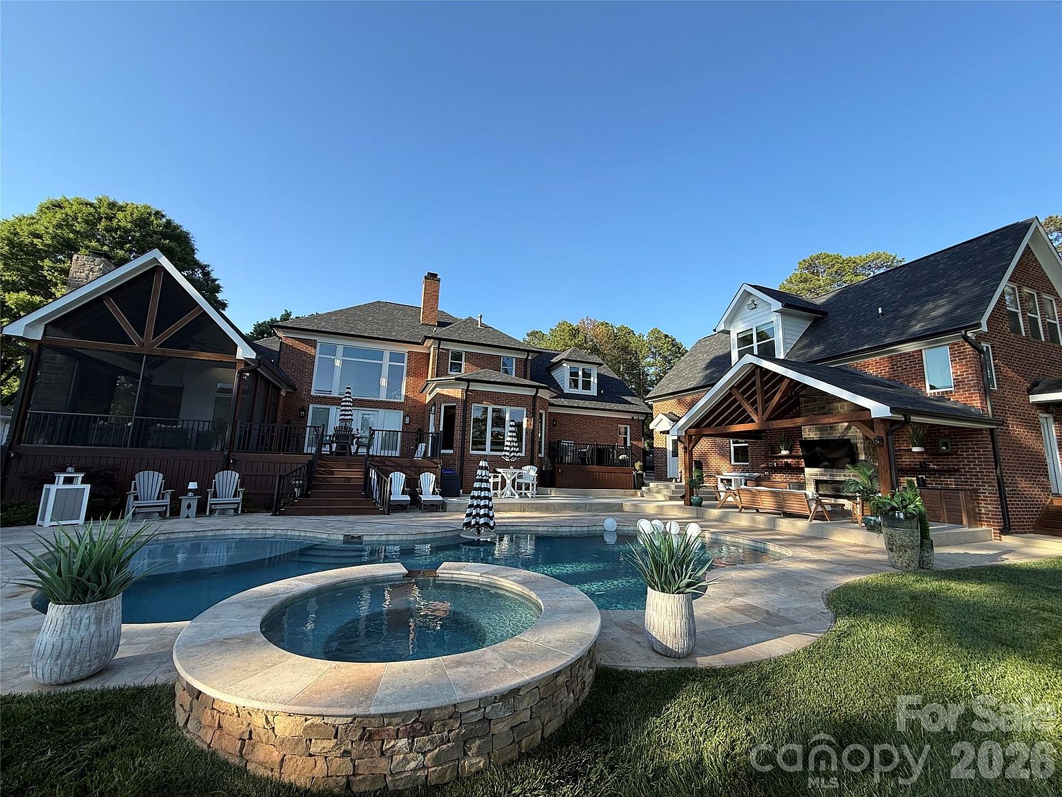 3509 Milford Ct NW