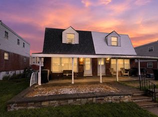 9331 Lansford St, Philadelphia, PA 19114