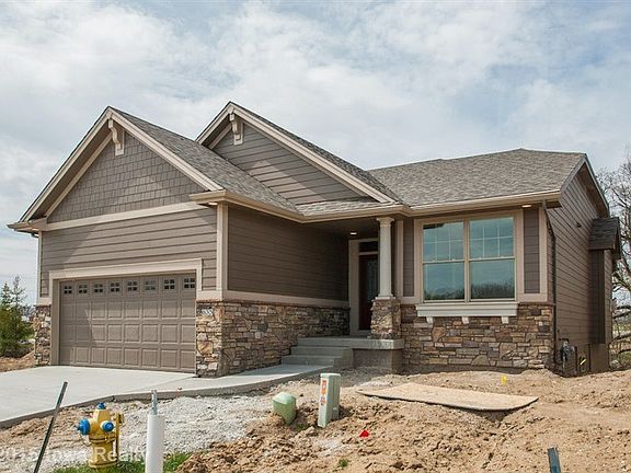 2nd image of 633 Eagle Way