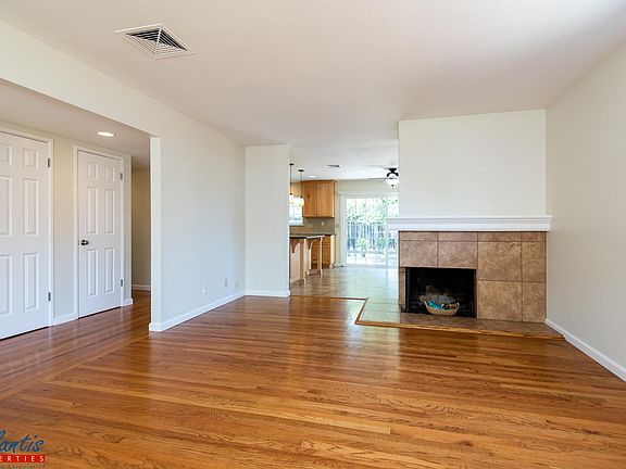 3rd image of 1511 Teresita Dr