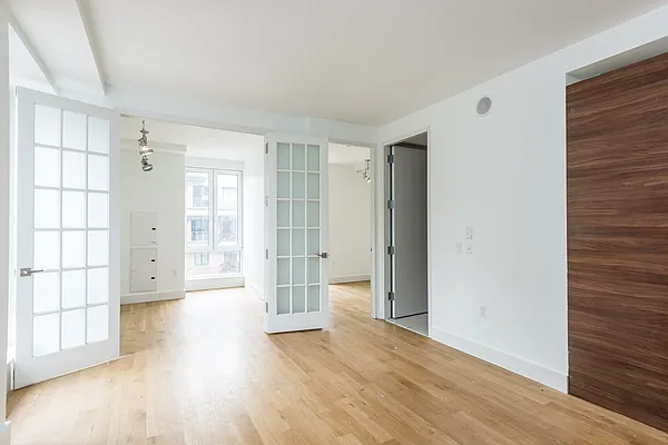 Rented by Nooklyn NYC LLC | media 69