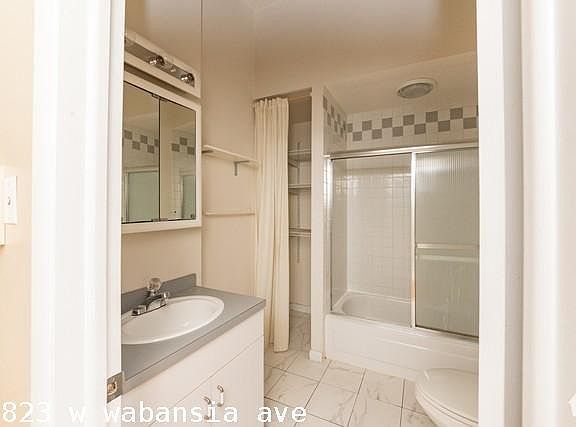 3rd image of 1823 W Wabansia Ave #1718