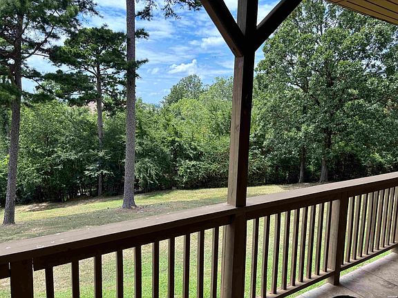 3rd image of 724 Weston Rd APT O2