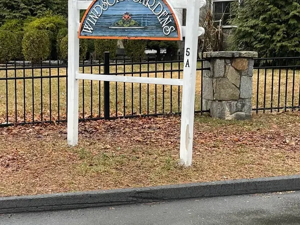 5 Woodside Avenue #B16, Danbury, CT 06810