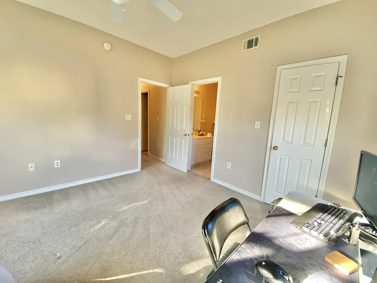 1501 Partin Dr N - 261 — Photo 2
