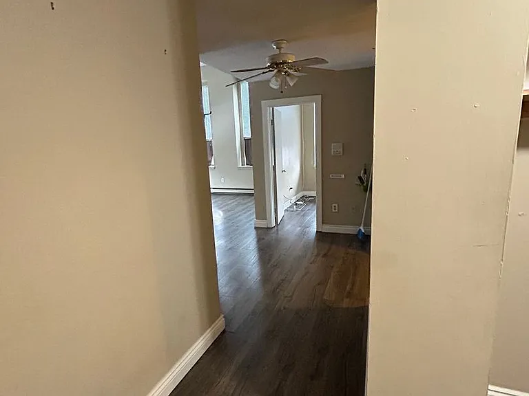 230 Gorham St #10 — Photo 4