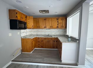 386 Park Ave #1, Newark, NJ 07107