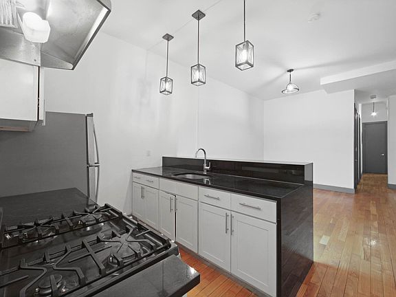 5th image of 679 Meeker Ave #1F