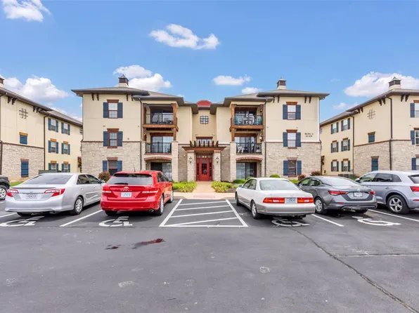 611 Bordeaux Way, Saint Peters, MO 63376