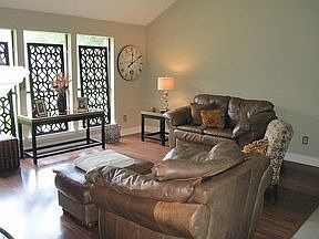 4th image of 3028 Sugar Wood Dr
