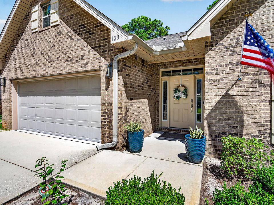 1st image of 123 Big Oak Ln