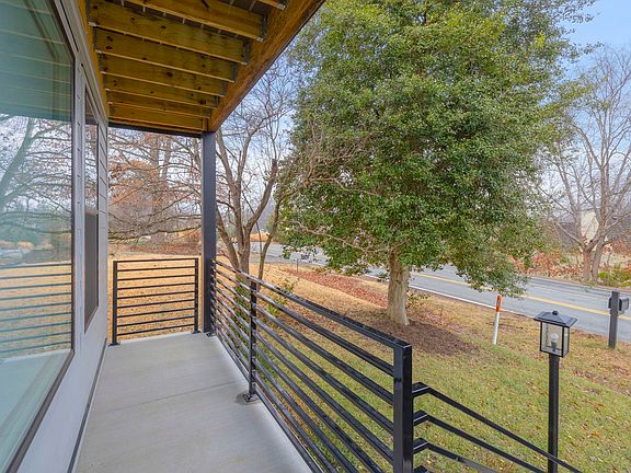 5th image of 1169 Pen Park Rd