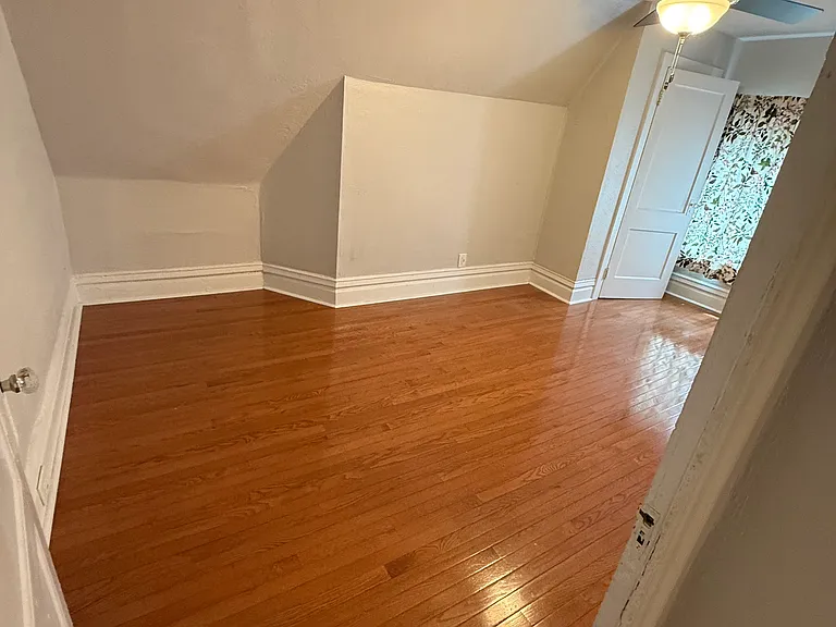 217 E End Ave #3 — Photo 4