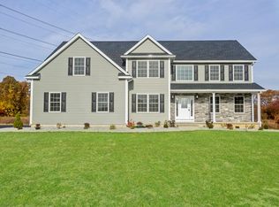 31 Damato Way, Agawam, MA 01001