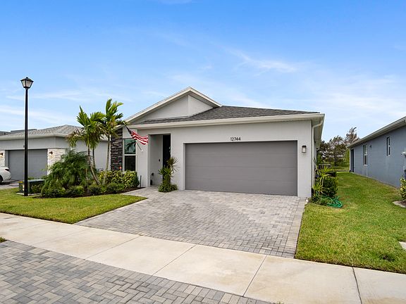 3rd image of 12744 SW Eleanor Drive