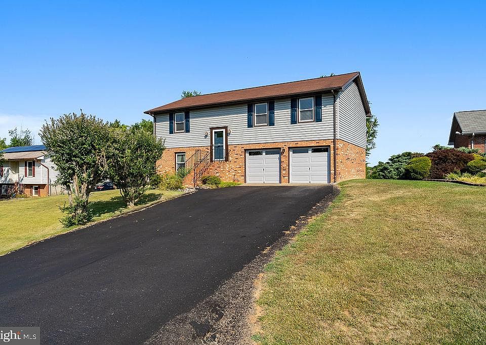 1st image of 11412 Wentworth Ct