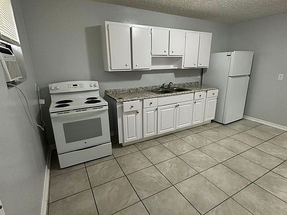 4th image of 1412 Huron St Unit 1-6