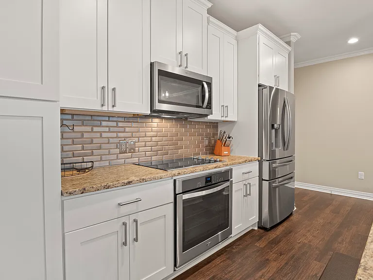 2500 King Arthur Blvd #309 — Photo 2