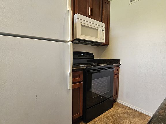 5th image of 7001 E Wilshire Dr APT 1