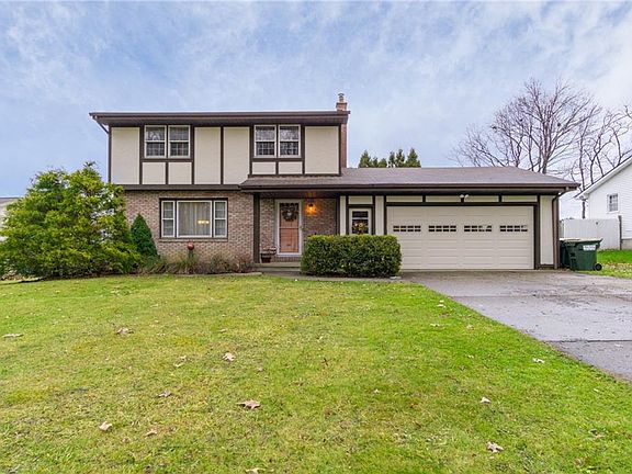 2nd image of 111 Maplewood Dr