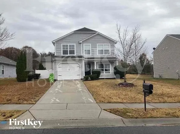 1427 Long Paw Ln, Charlotte, NC 28214