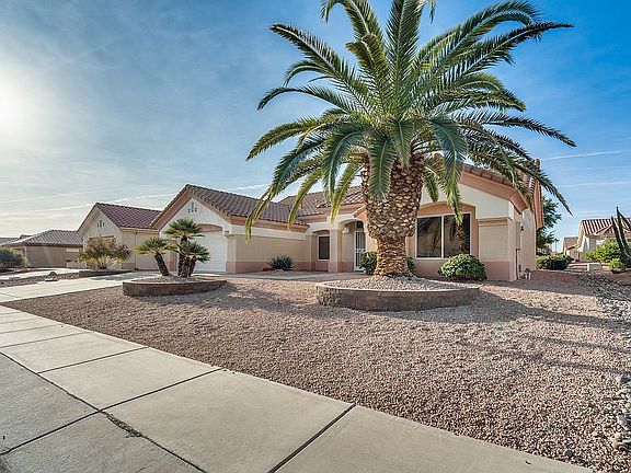 3rd image of 15915 W Heritage Dr
