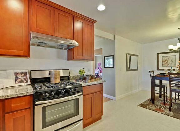 4th image of 2508 Moraine Dr
