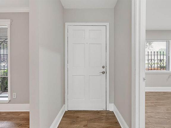 5th image of 11107 Cedarview Ln
