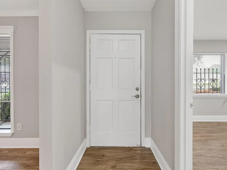 11107 Cedarview Ln — Photo 4