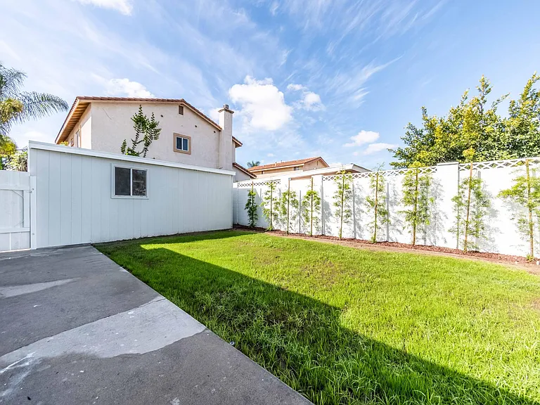 12547 Josephine St — Photo 23
