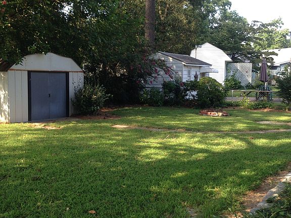 5th image of 8201 Fernwood Dr