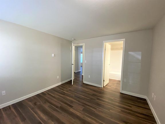 4th image of 3032 118th Ave SE #F104
