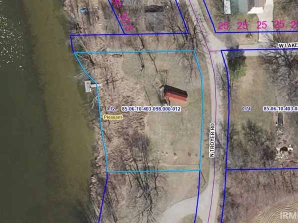 10168 N Troyer Rd, Laketon, IN 46943