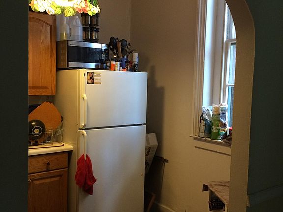 4th image of 708 Saint Paul St APT 3