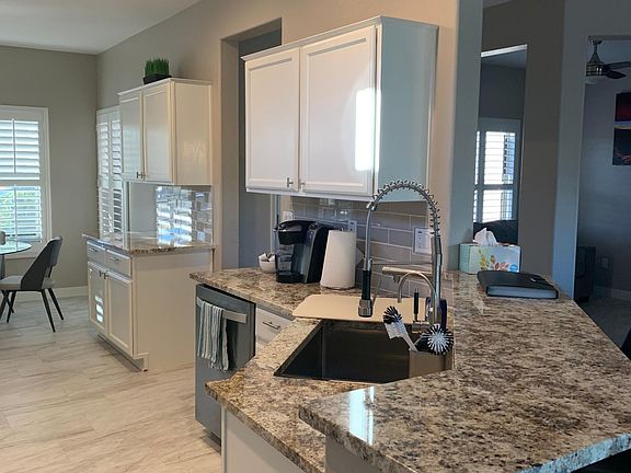 4th image of 16274 W Tapatio Dr