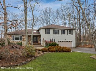 46 Pitney Ln, Jackson, NJ 08527