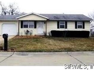 10 Brase Ct, Marine, IL 62061