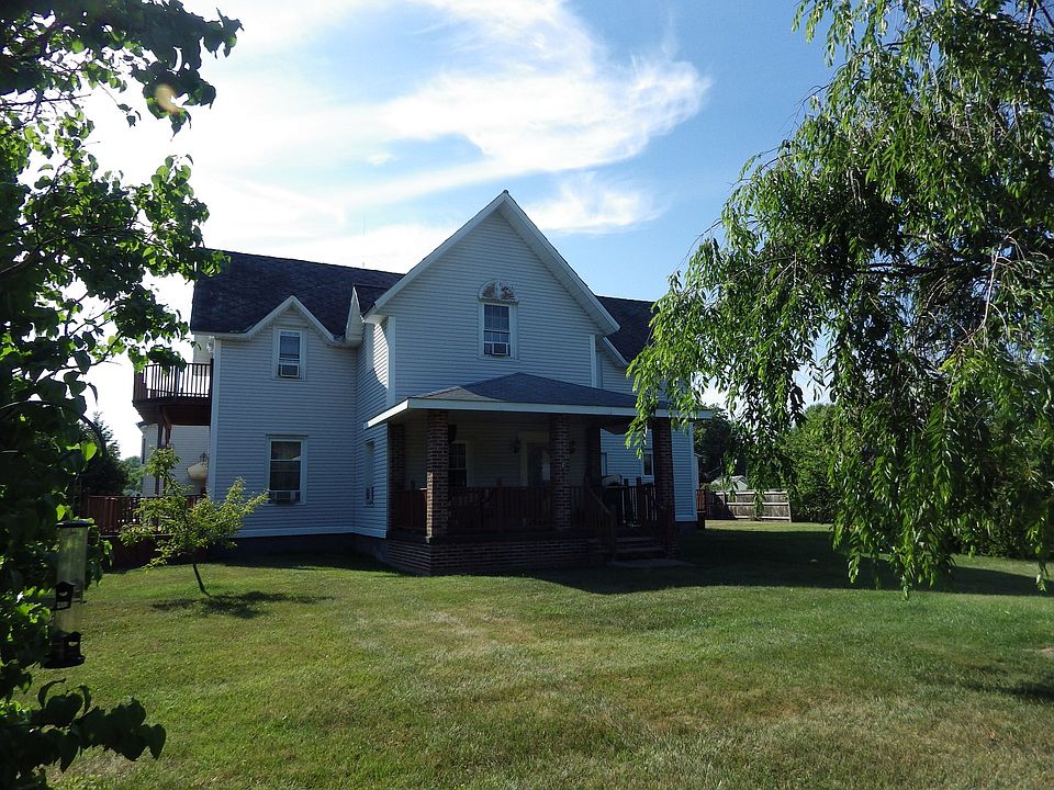 1st image of 236 Glasgow St