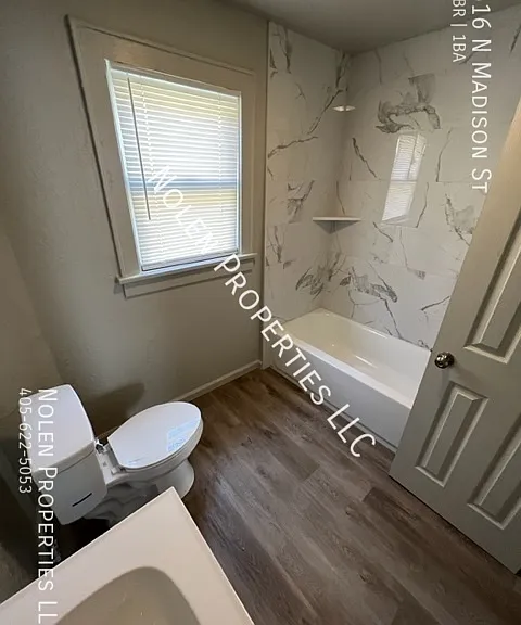 516 N Madison St — Photo 8