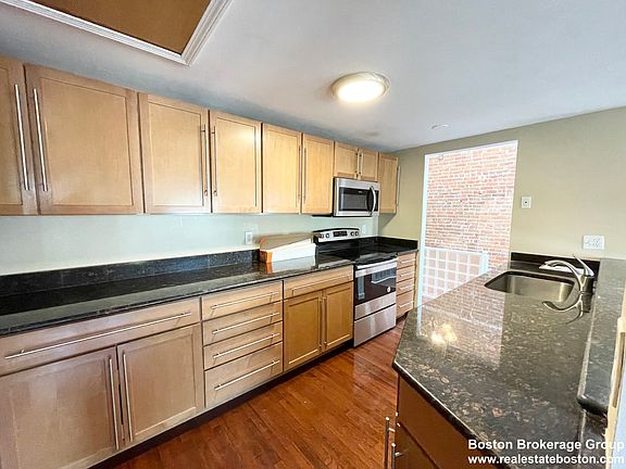 2nd image of 670 Massachusetts Ave APT 5