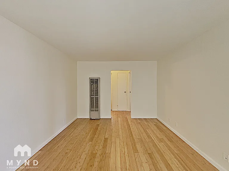 2376 Sutter Ave #2 — Photo 3