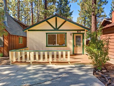 915 W Rainbow Blvd, Big Bear City, CA, 92314