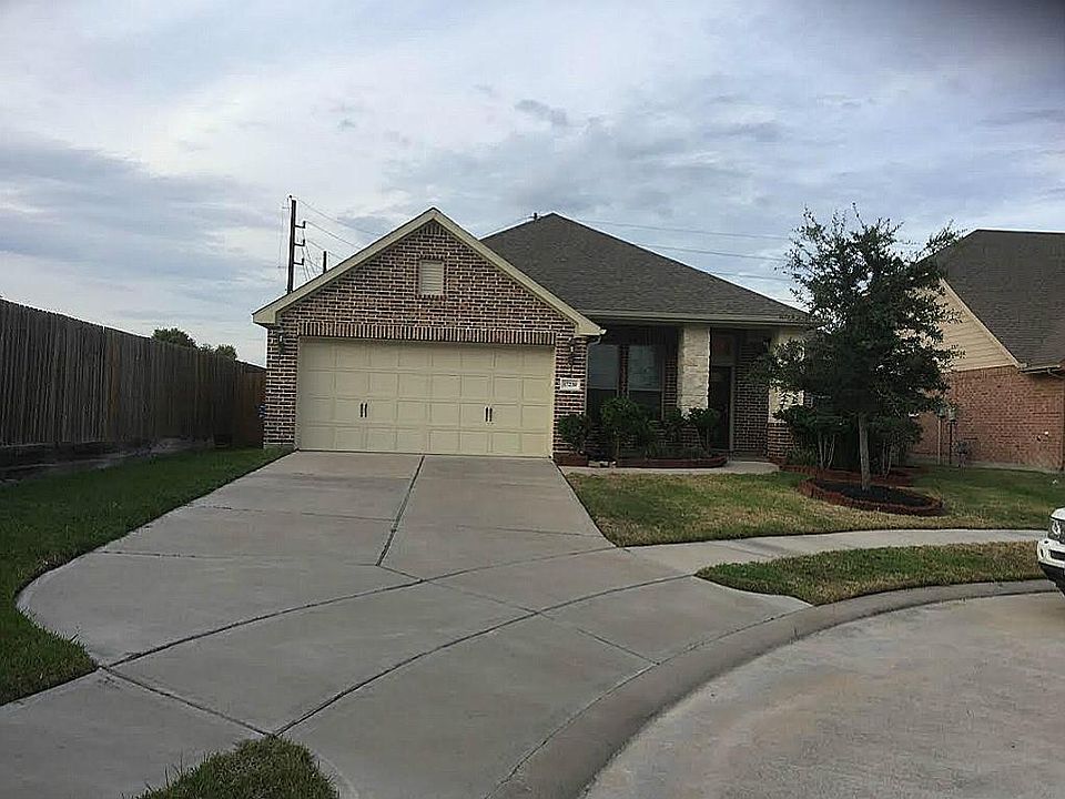 1st image of 17230 Pine Hollow Landing Ct