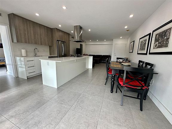 2nd image of 575 Crandon Blvd APT 401